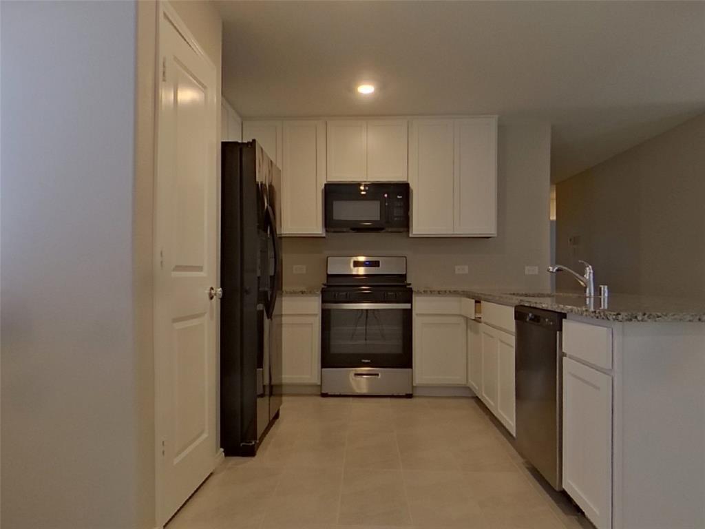 11832 Mancos Trail Rhome, TX 76078 - Photo 5 of 17