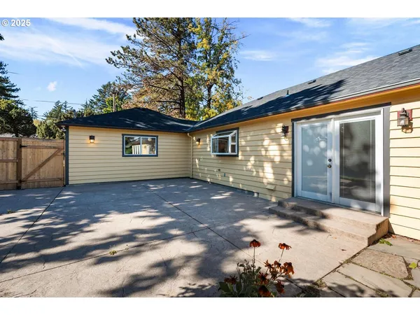 $615,000 | 994 Northwest Wallula Avenue, Gresham, OR 97030