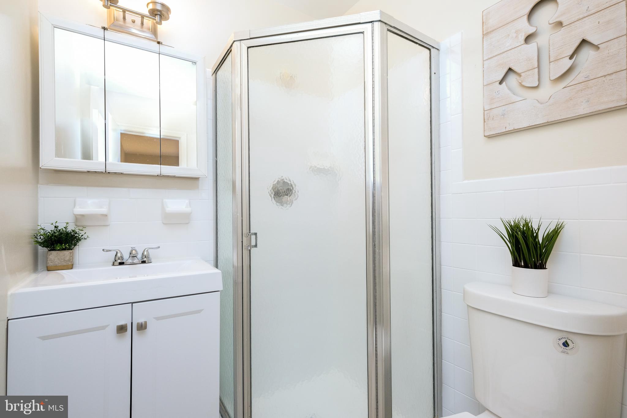 1905 Lyttonsville Road Silver Spring, MD 20910 - Photo 17 of 30 Ensuite bath w/shower