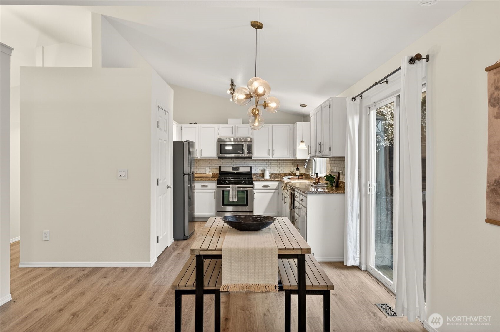 311 168th Place Southeast Bothell, WA 98012 - Photo 10 of 28