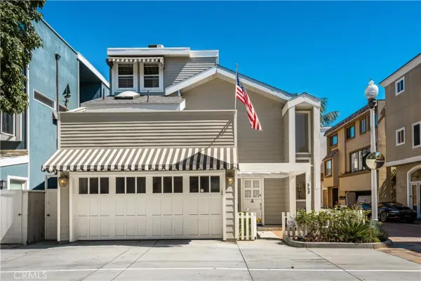 $6,995 | 68 Surfside Avenue, Surfside, CA 90743