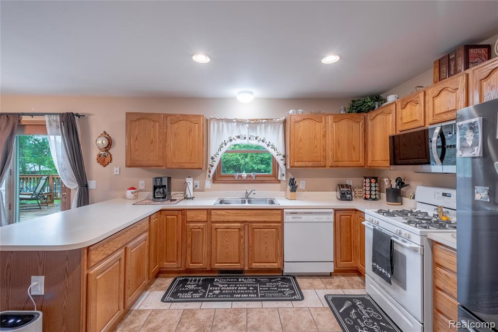 3174 East Frances Road Mount Morris, MI 48458 - Photo 11 of 29