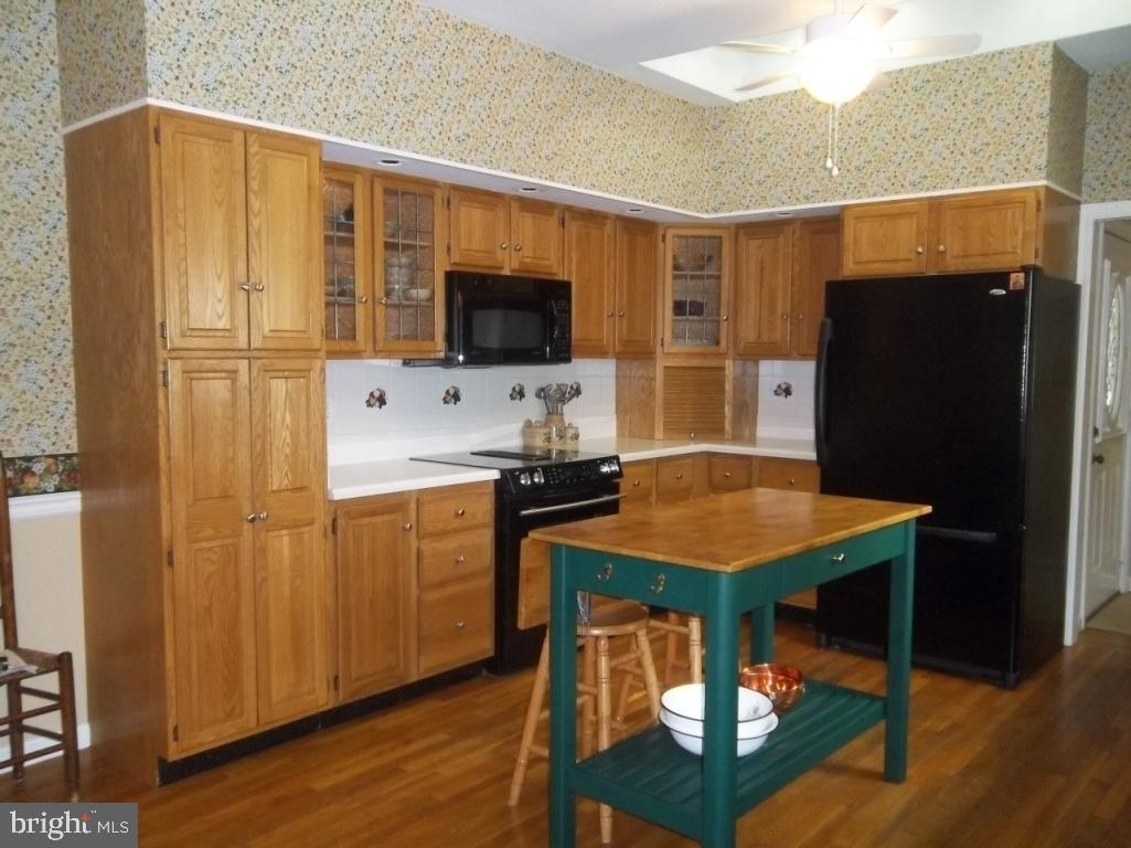 2601 Spring Valley Road Lancaster, PA 17601 - Photo 4 of 26 Gallery Image 4