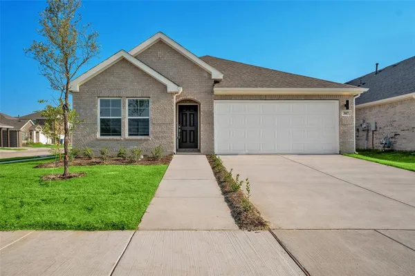 $2,000 | 307 Sun Harvest Drive, Royse City, TX 75189