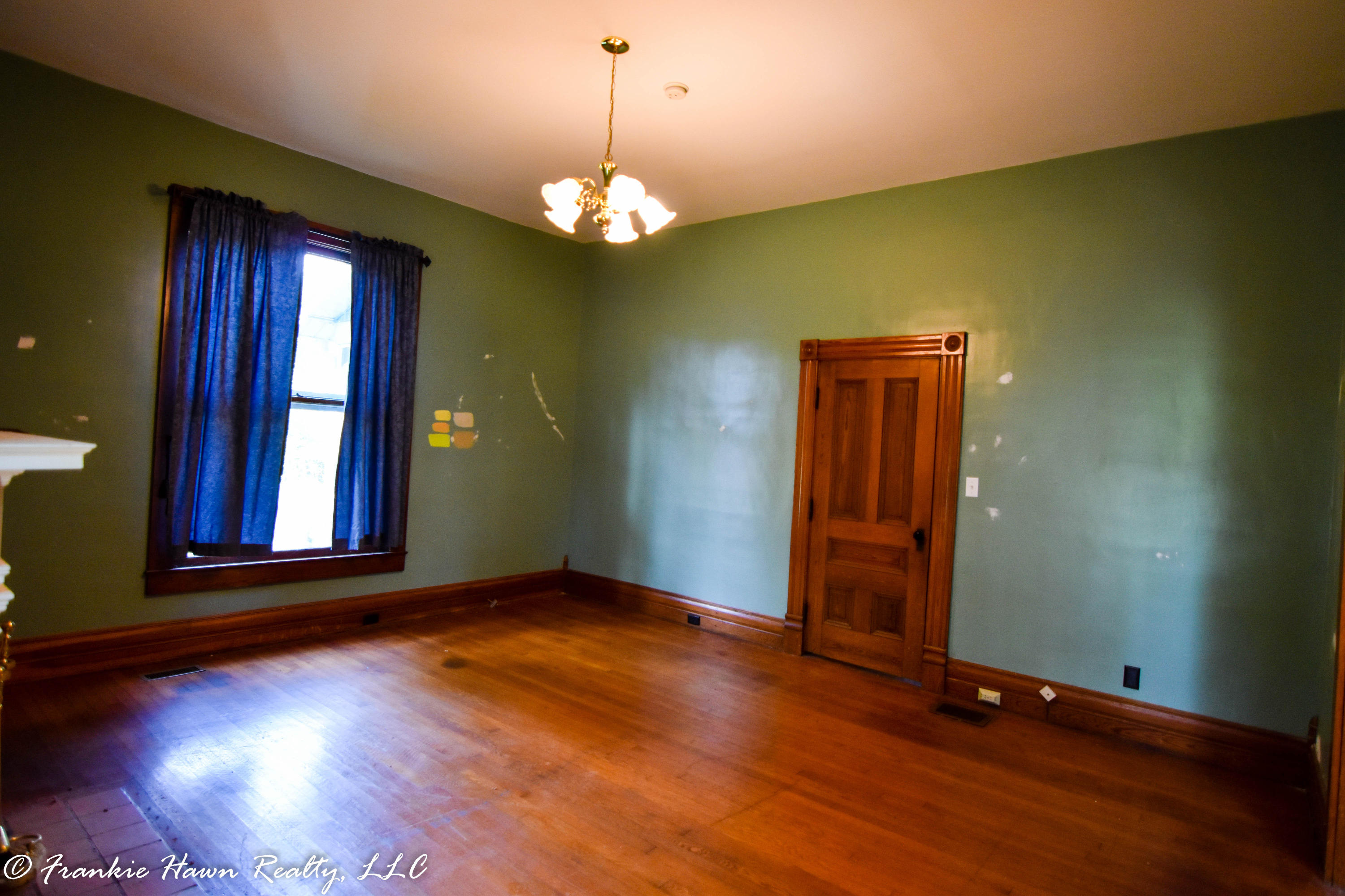 303 West Rhea Avenue Spring City, TN 37381 - Photo 12 of 40 Bedroom