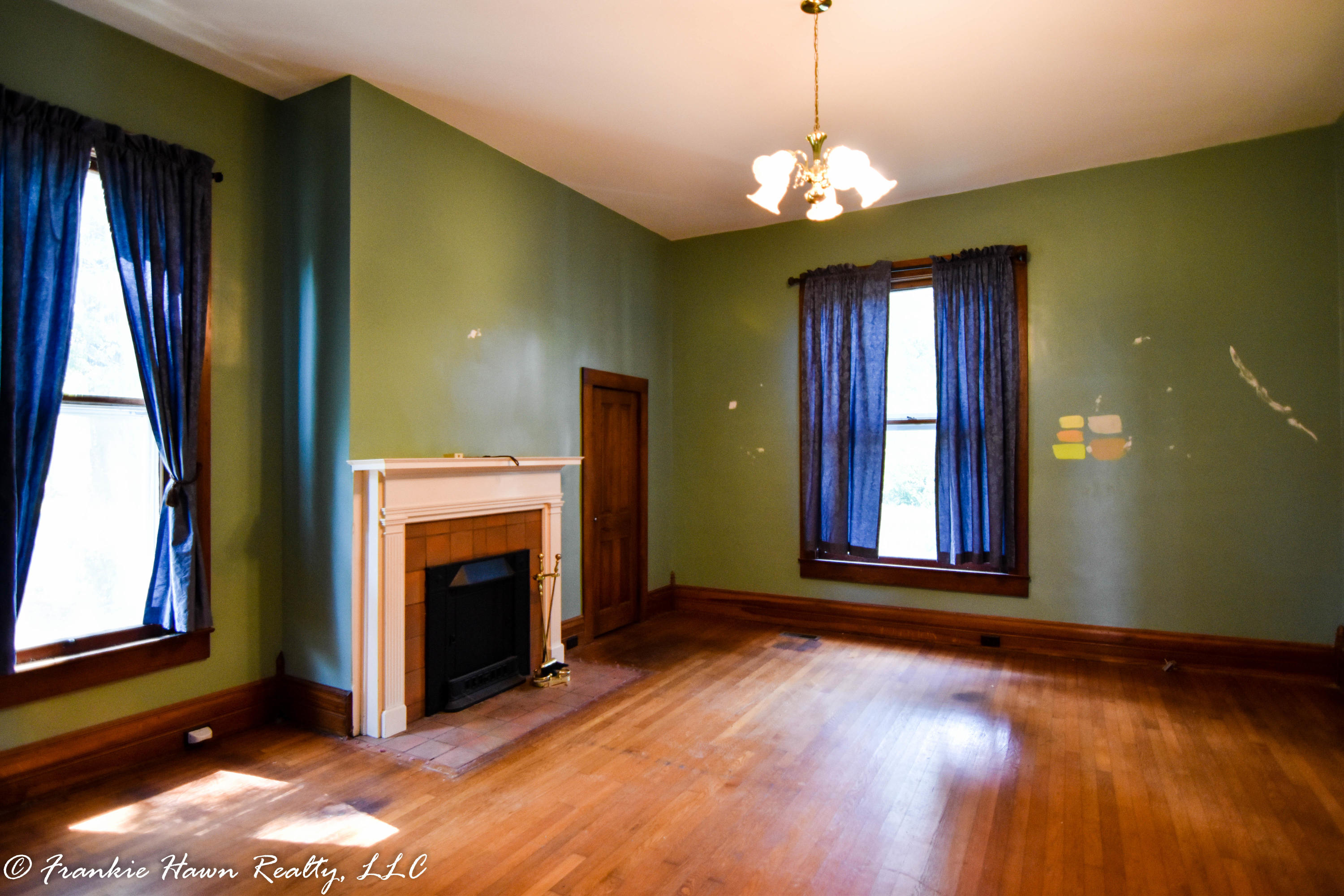 303 West Rhea Avenue Spring City, TN 37381 - Photo 13 of 40 Bedroom