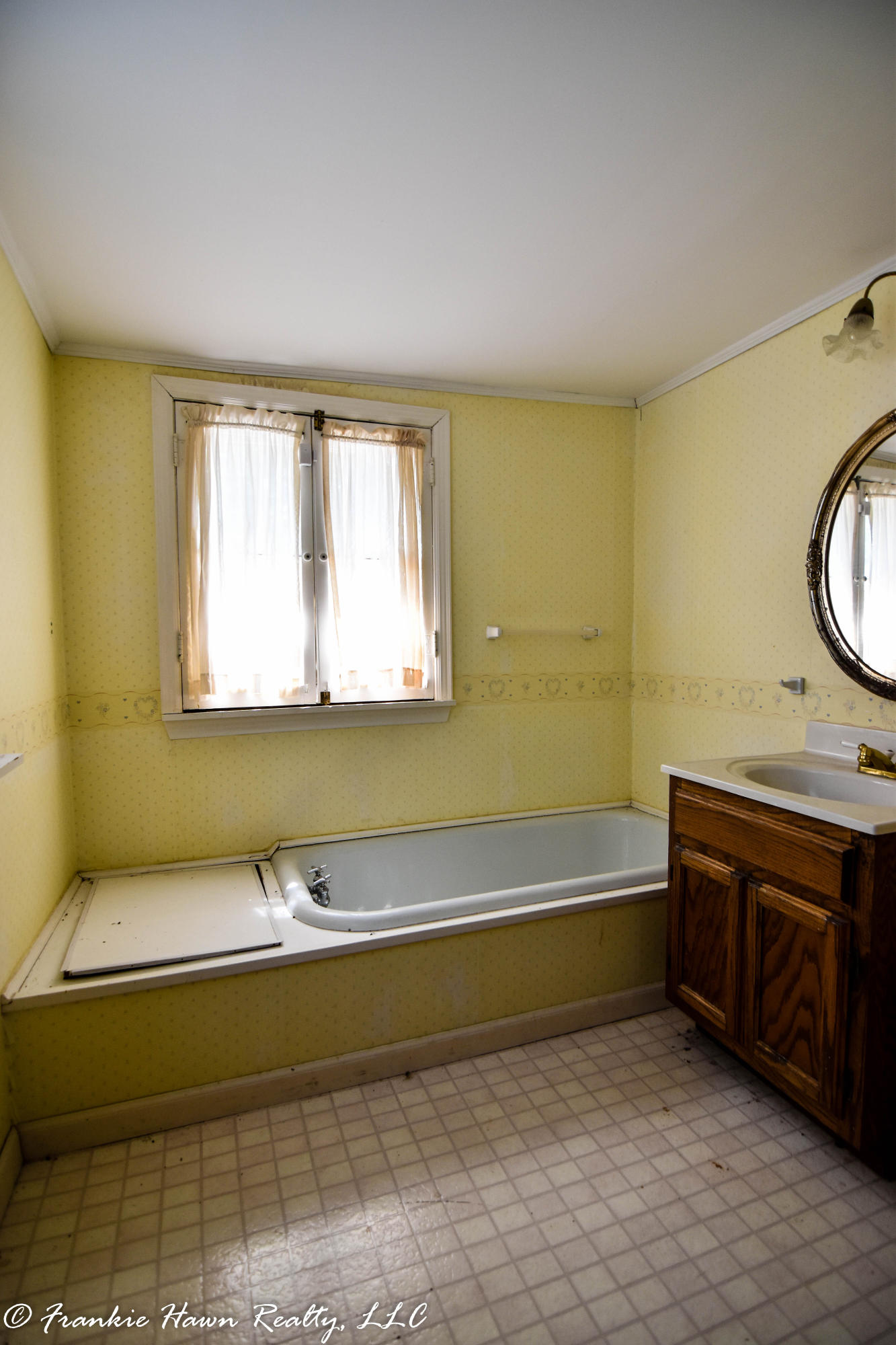 303 West Rhea Avenue Spring City, TN 37381 - Photo 18 of 40 Bath 2