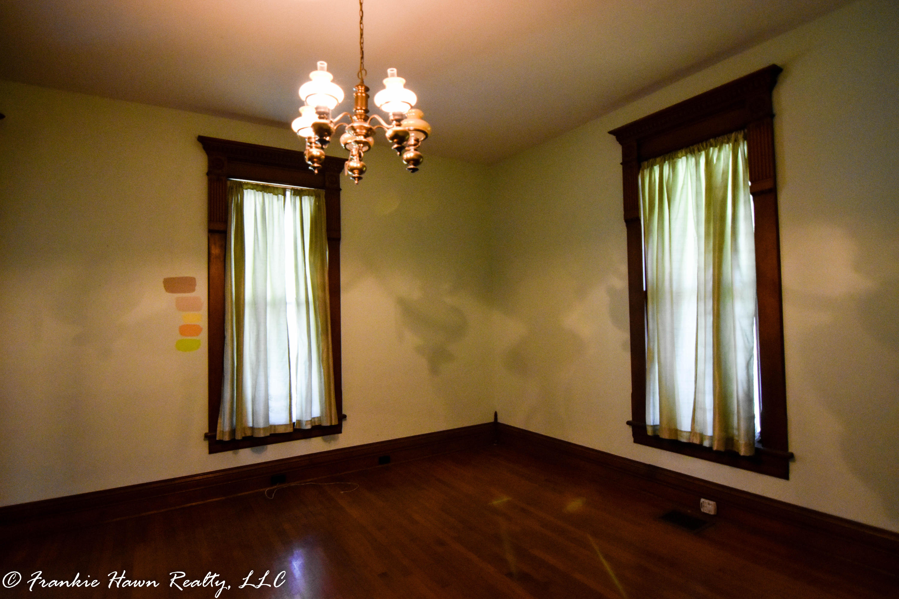 303 West Rhea Avenue Spring City, TN 37381 - Photo 10 of 40 DSC_0587