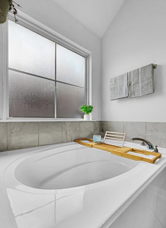 2720 Beutel Road Lorena, TX 76655 - Photo 21 of 37 Full bath with a bath and lofted ceiling