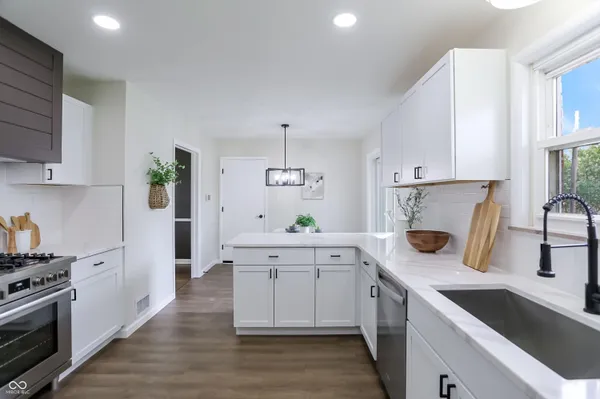 $329,900 | 4749 Kessler View Drive, Indianapolis, IN 46220