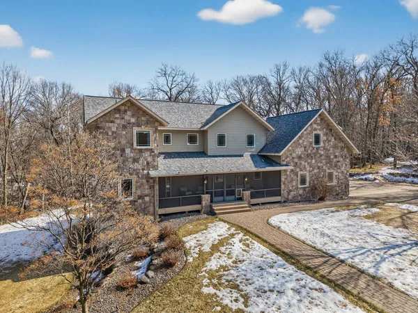 $995,000 | 1865 155th Street Northwest, Monticello, MN 55362