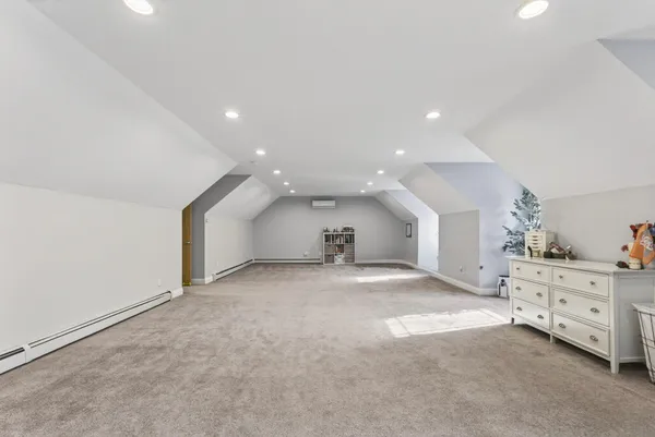 $995,000 | 1865 155th Street Northwest, Monticello, MN 55362