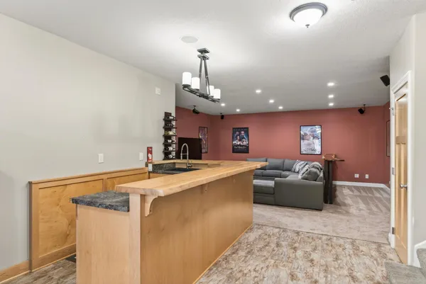 $995,000 | 1865 155th Street Northwest, Monticello, MN 55362