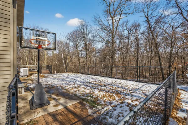 $1,049,900 | 1865 155th Street Northwest, Monticello, MN 55362