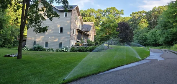 $1,049,900 | 1865 155th Street Northwest, Monticello, MN 55362