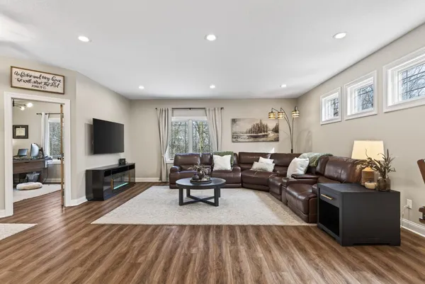 $1,049,900 | 1865 155th Street Northwest, Monticello, MN 55362