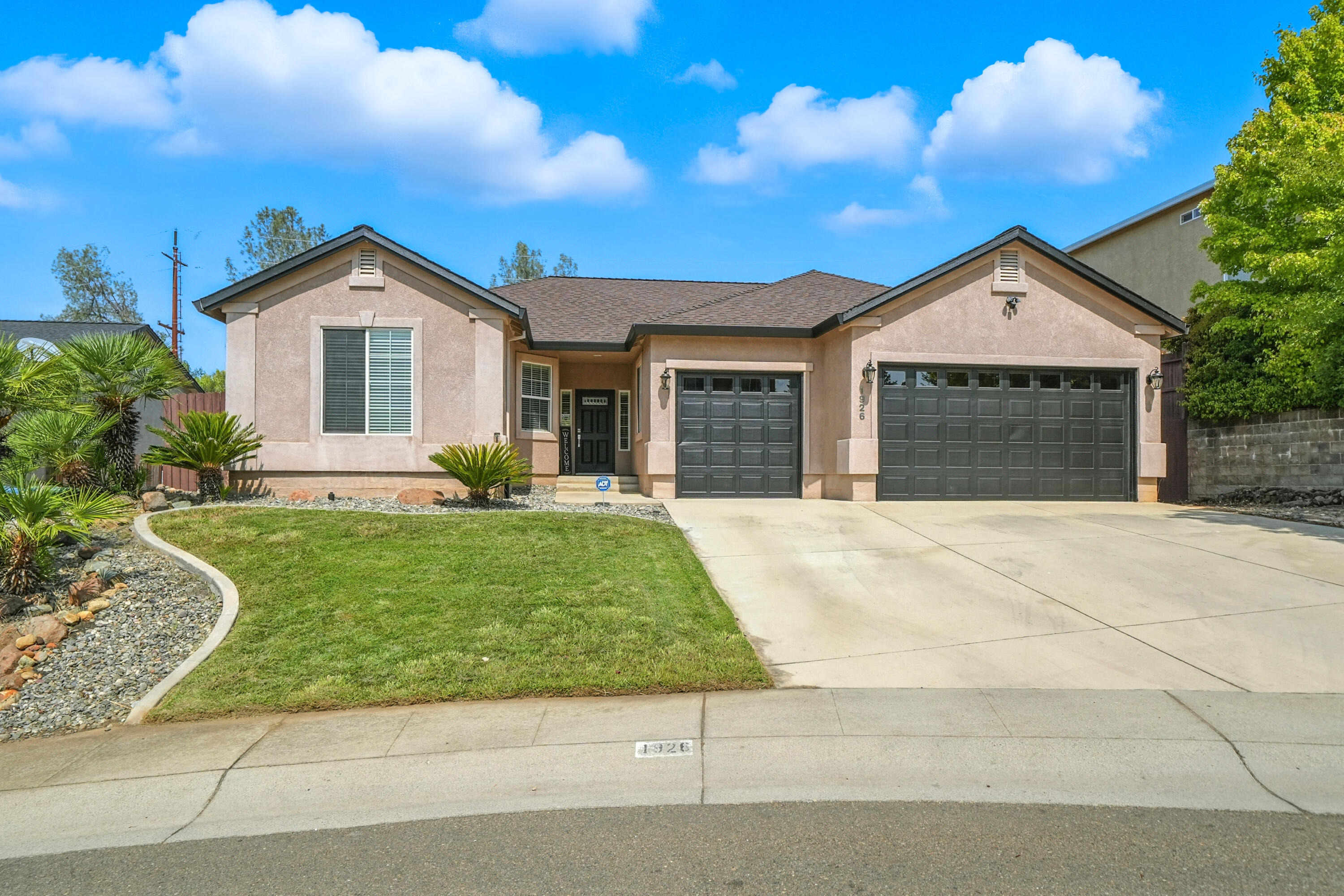 1926 Tarmac Road Redding, CA 96003 - Photo 1 of 39 IMG-01