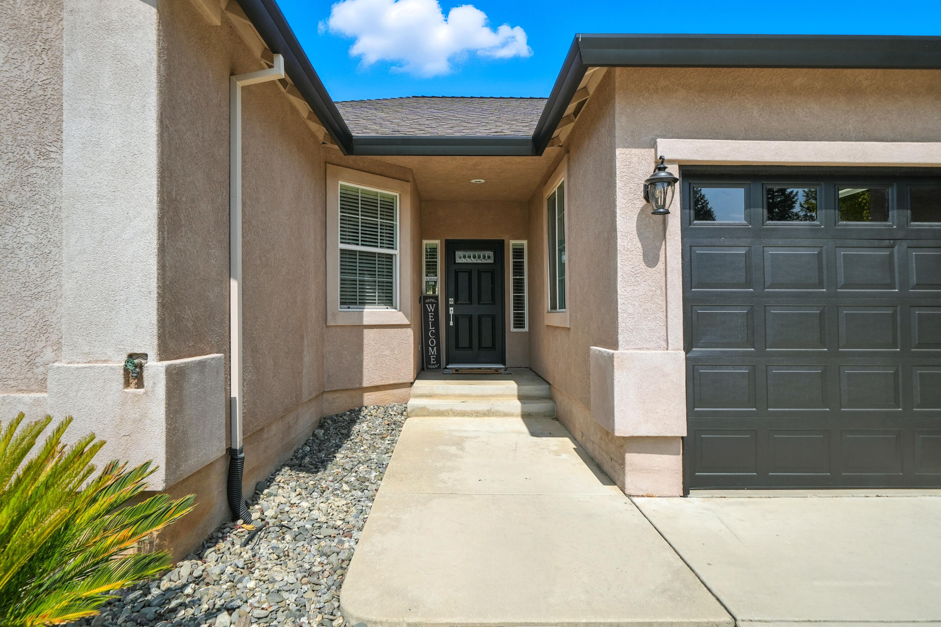 1926 Tarmac Road Redding, CA 96003 - Photo 5 of 39 IMG-05