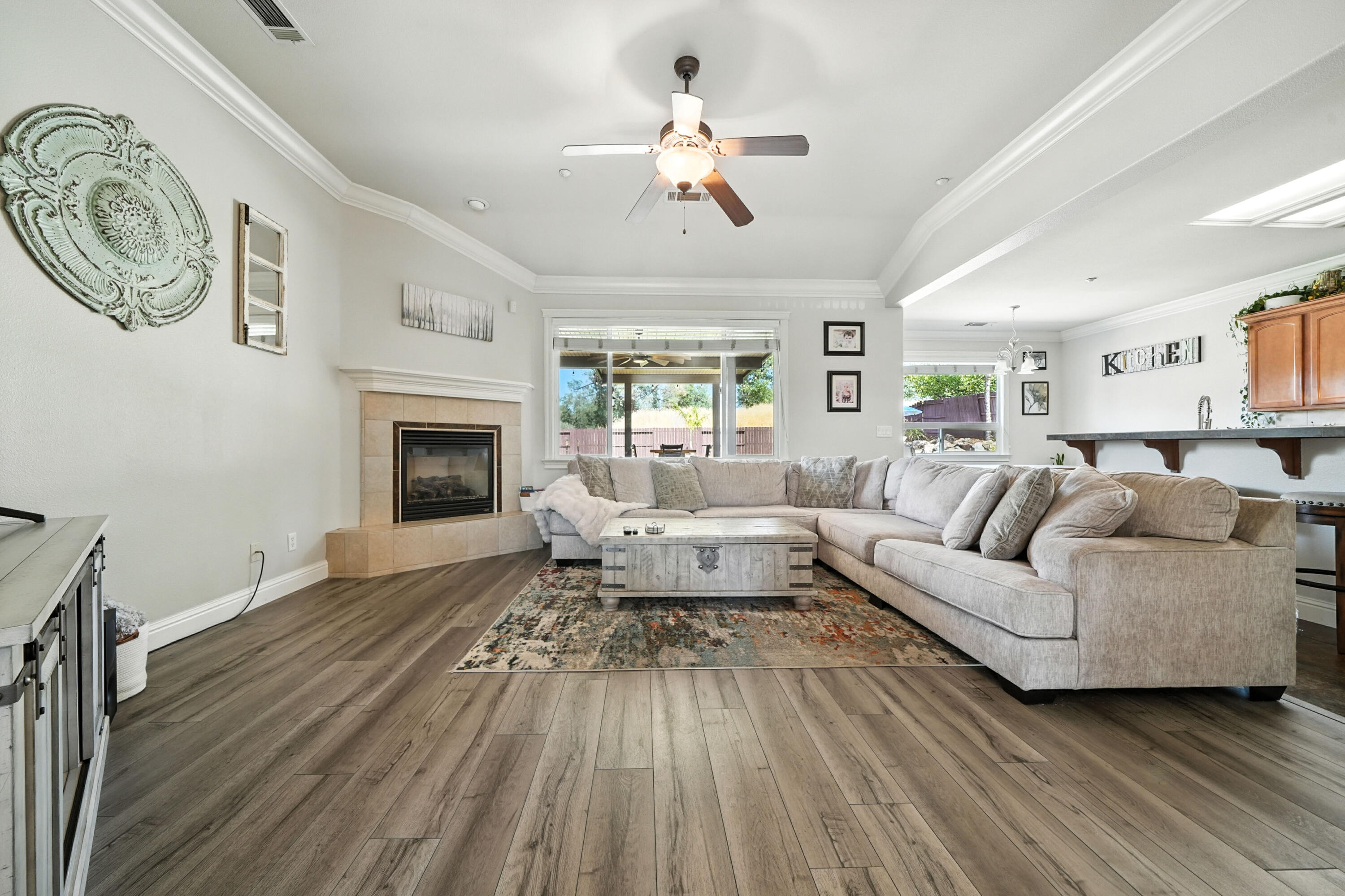 1926 Tarmac Road Redding, CA 96003 - Photo 7 of 39 IMG-08