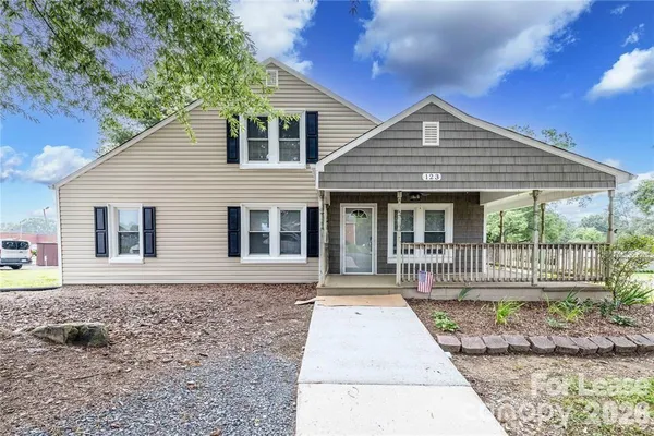 $2,150 | 123 East 2nd Street, Oakboro, NC 28129