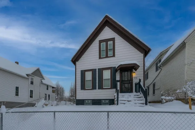 $160,000 | 2820 North Palmer Street, Milwaukee, WI 53212