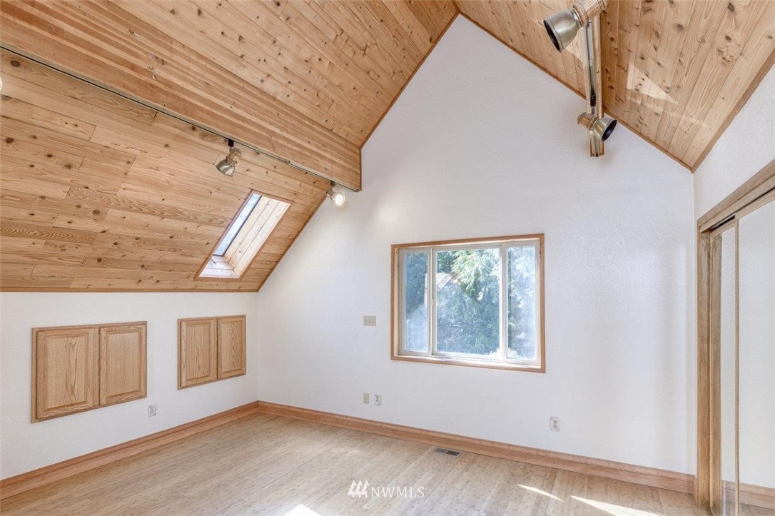 6050 Oak Bay Road Port Ludlow, WA 98365 - Photo 16 of 25 Gallery Image 16