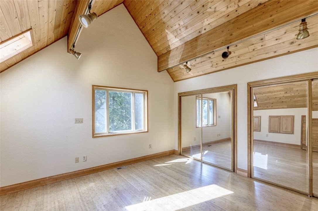 6050 Oak Bay Road Port Ludlow, WA 98365 - Photo 17 of 25 Gallery Image 17