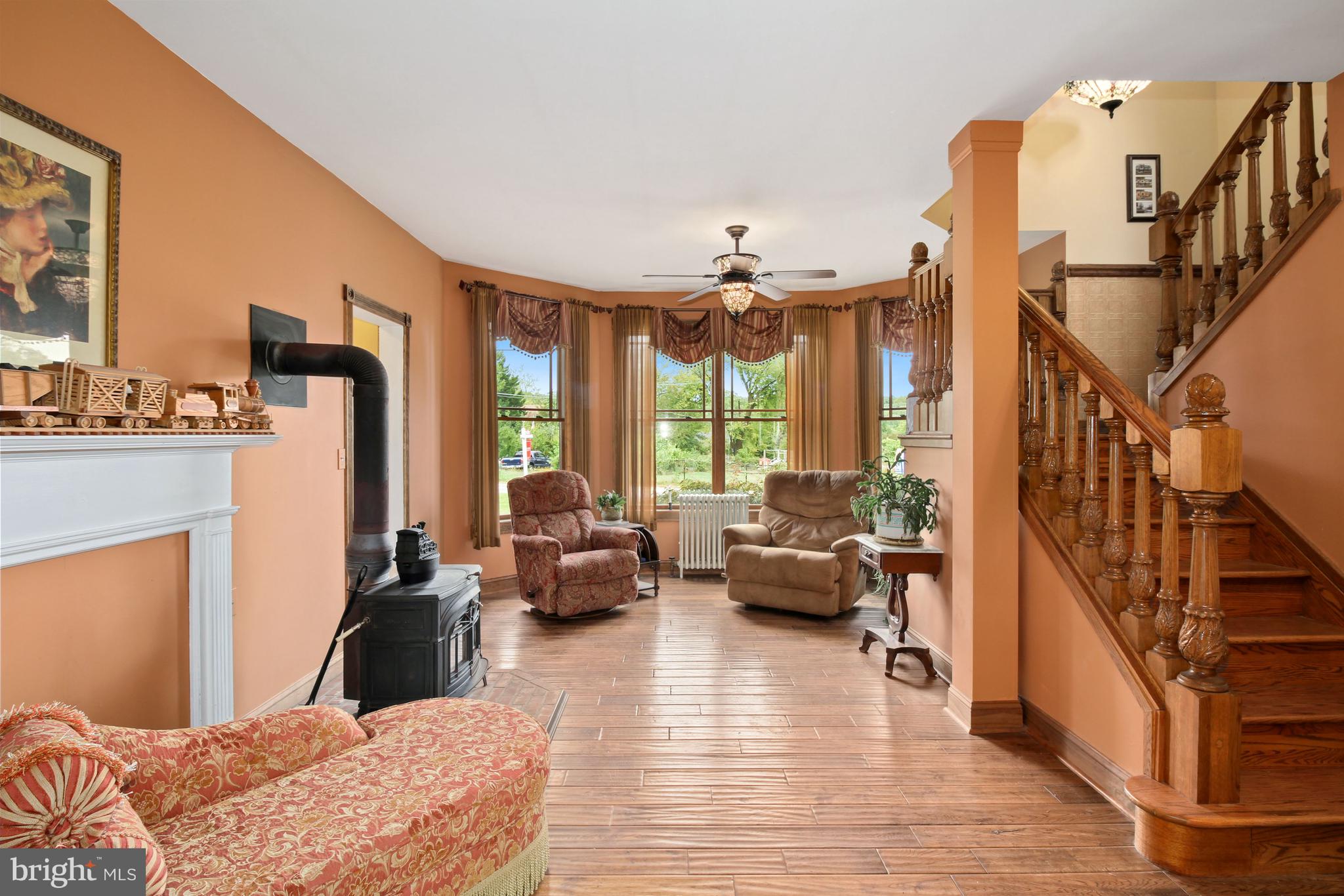 5109 South Rolling Road Halethorpe, MD 21227 - Photo 41 of 60 Family Room
