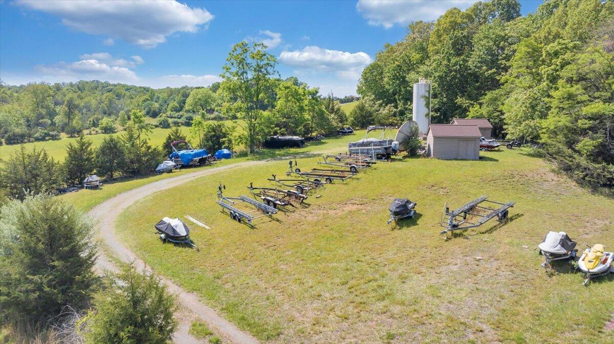620 Monte Vista Road, Unit 602 Union Hall, VA 24176 - Photo 43 of 48 111-DJI_20260501032020_0415_D