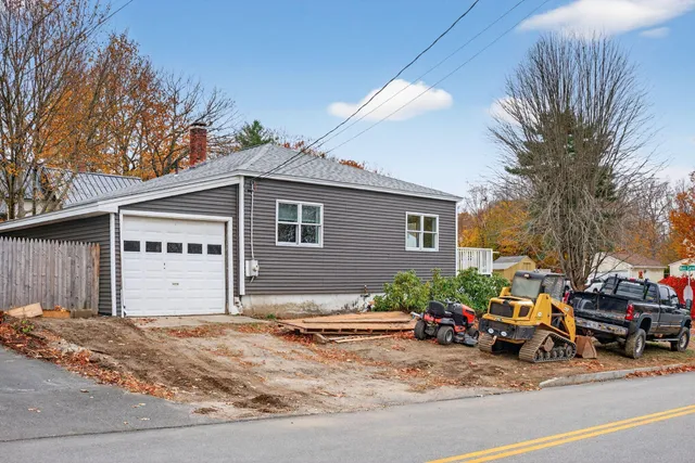$249,000 | 38 Mary Carroll Street, Auburn, ME 04210
