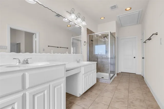 $425,000 | 1803 Stacy Crest, Houston, TX 77008