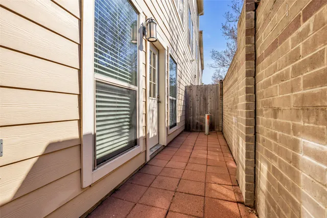 $425,000 | 1803 Stacy Crest, Houston, TX 77008