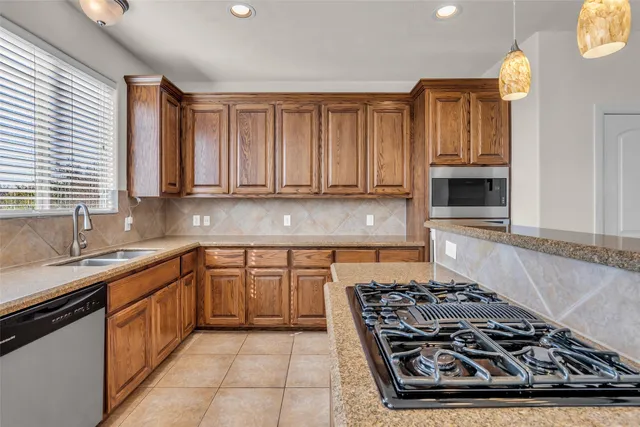 $425,000 | 1803 Stacy Crest, Houston, TX 77008