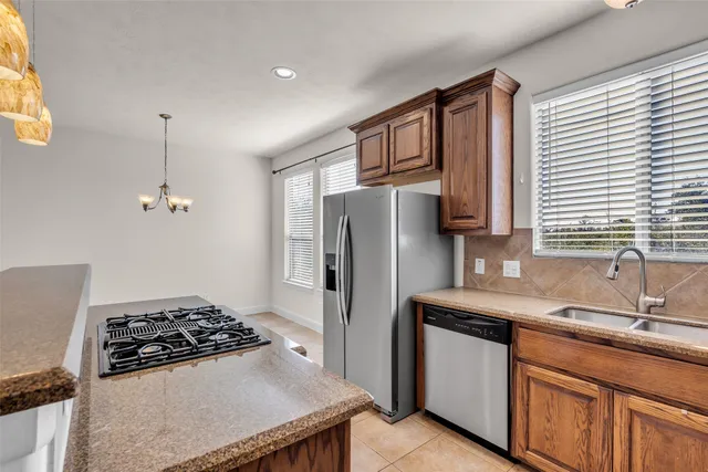 $425,000 | 1803 Stacy Crest, Houston, TX 77008