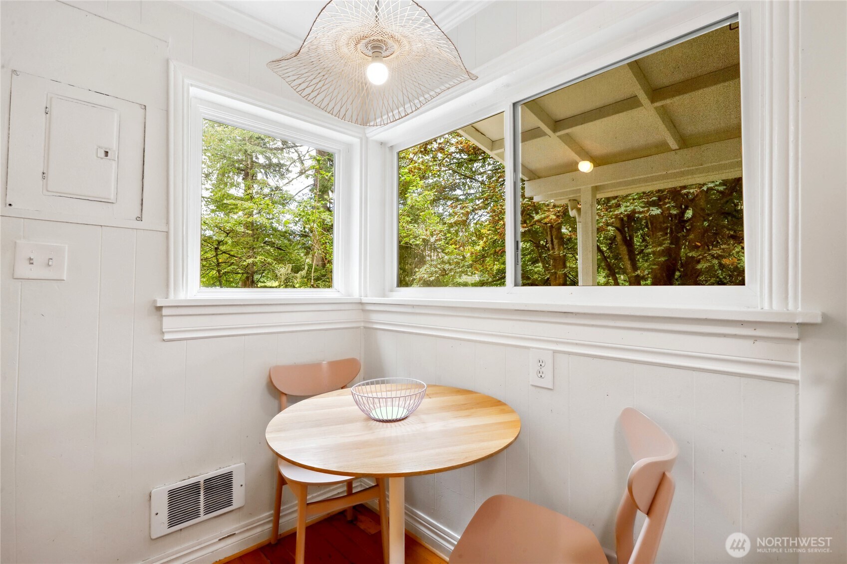 9310 Miller Road Northeast Bainbridge Island, WA 98110 - Photo 14 of 40