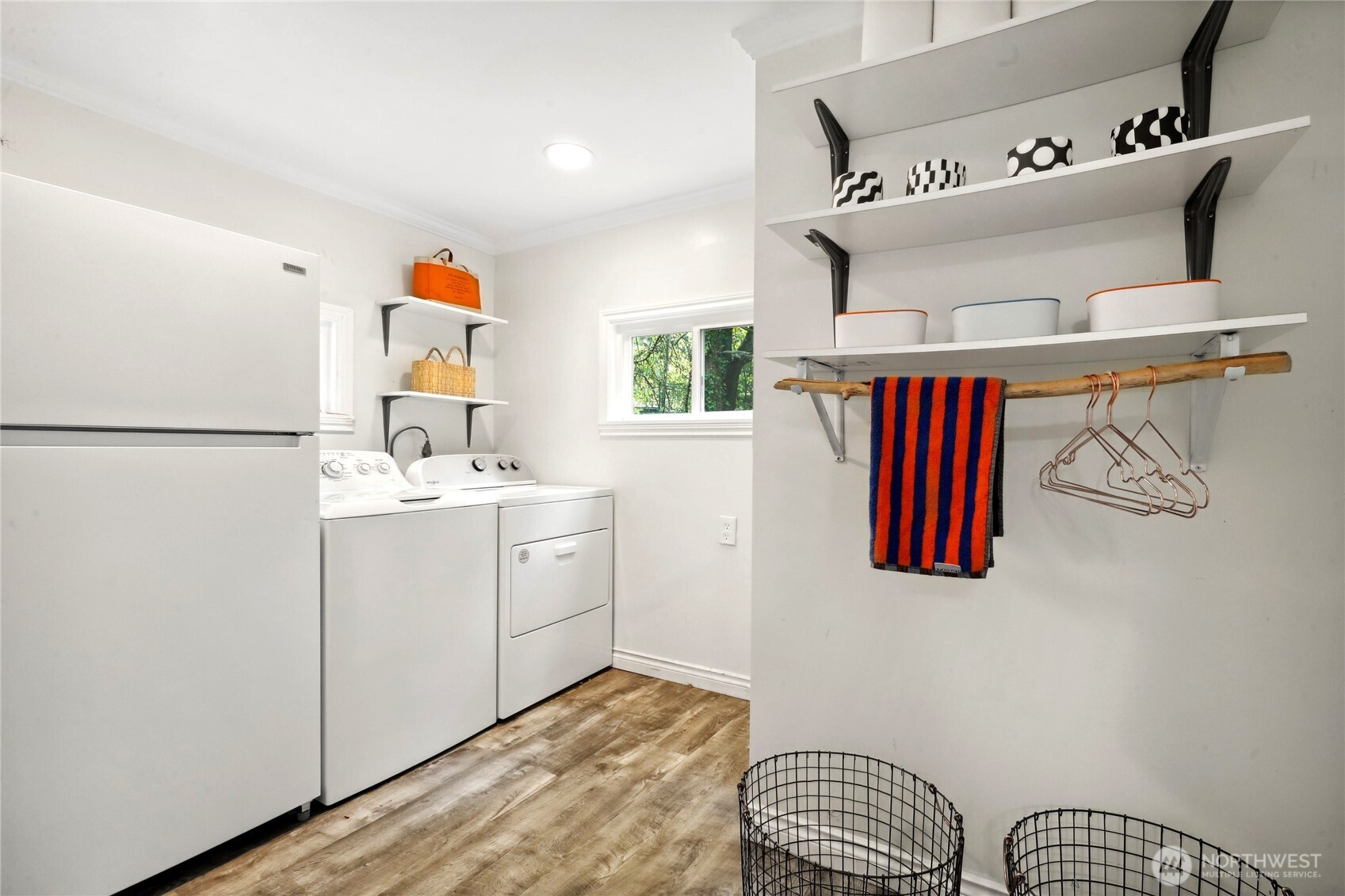 9310 Miller Road Northeast Bainbridge Island, WA 98110 - Photo 16 of 40