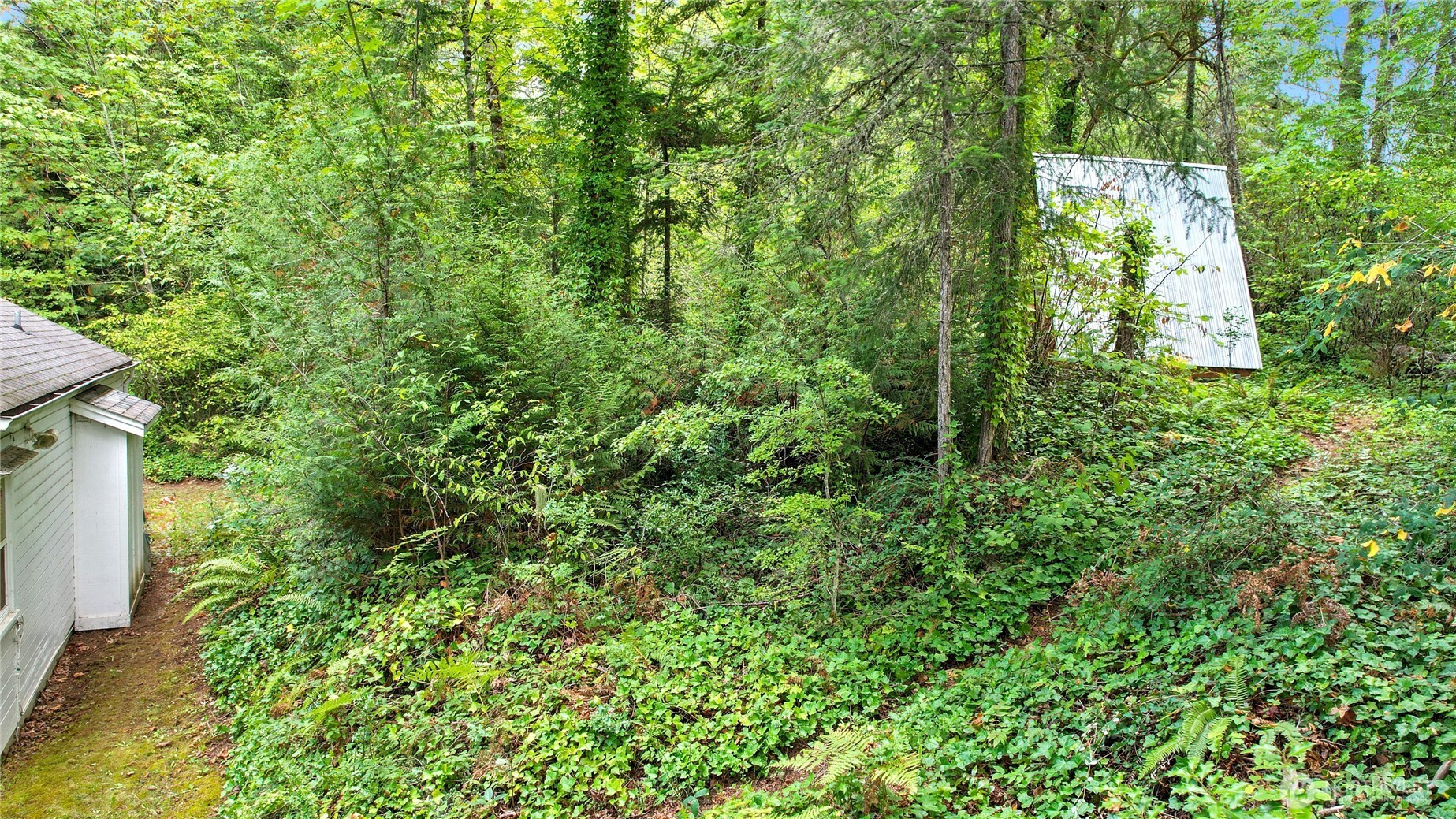9310 Miller Road Northeast Bainbridge Island, WA 98110 - Photo 33 of 40