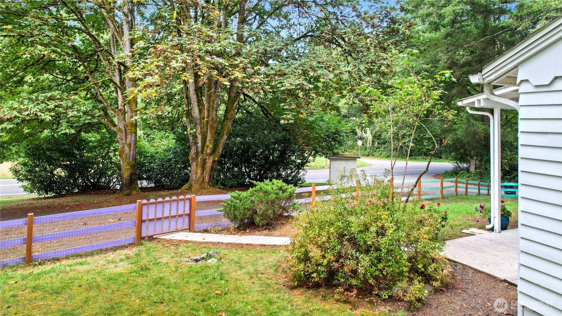 9310 Miller Road Northeast Bainbridge Island, WA 98110 - Photo 37 of 40