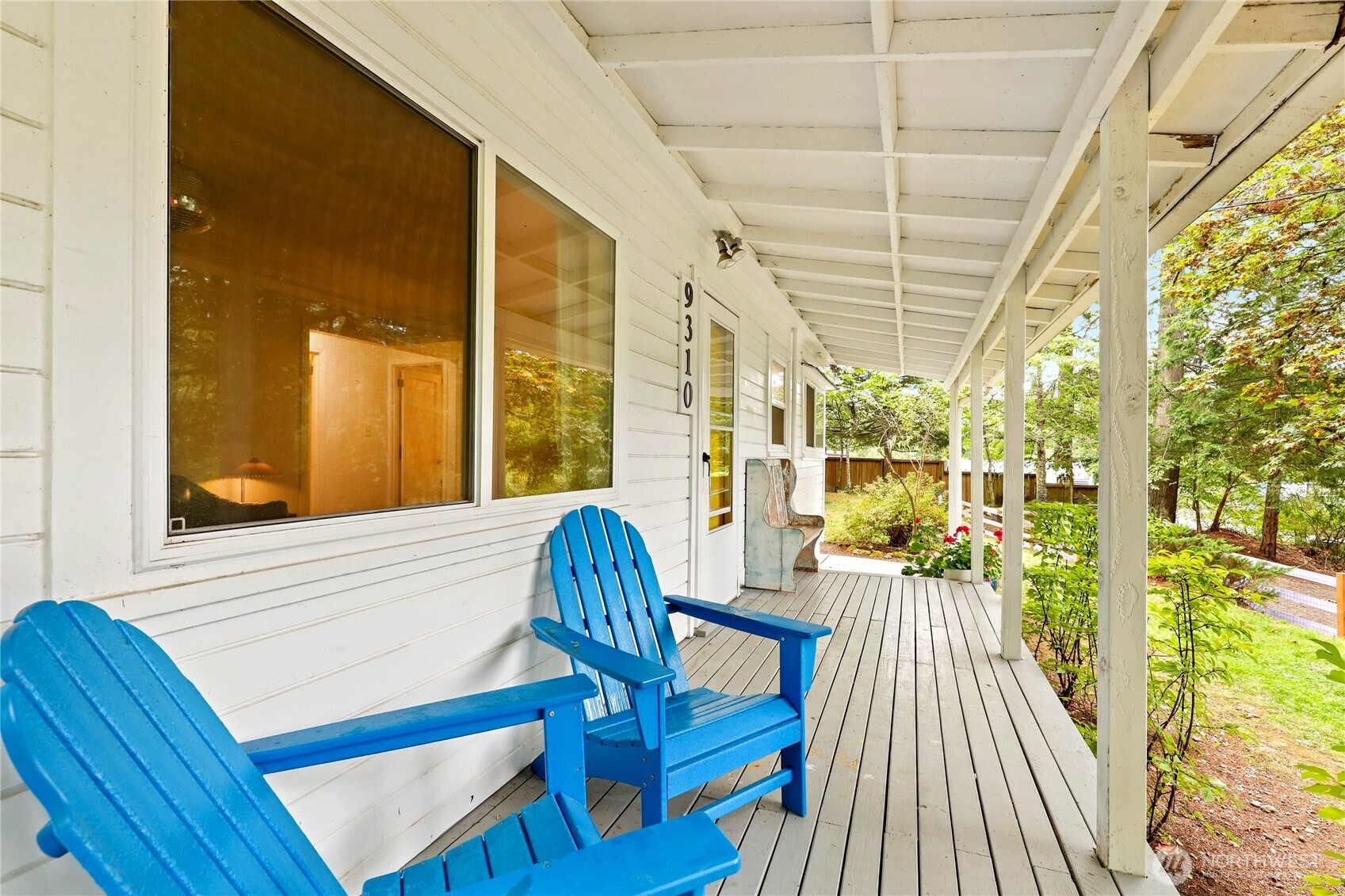 9310 Miller Road Northeast Bainbridge Island, WA 98110 - Photo 5 of 40