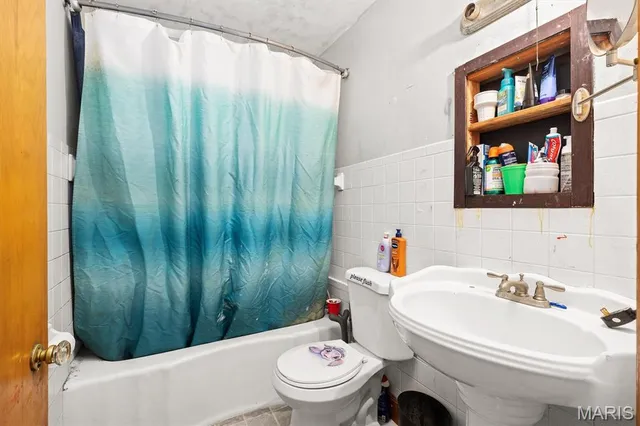 $119,900 | 312 East Ofallon Drive, Caseyville, IL 62232