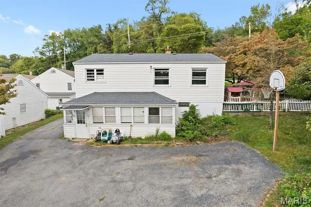 $119,900 | 312 East Ofallon Drive, Caseyville, IL 62232