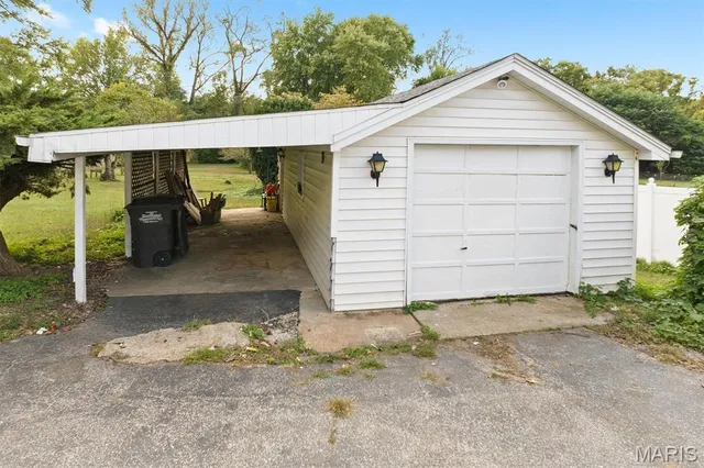 $119,900 | 312 East Ofallon Drive, Caseyville, IL 62232