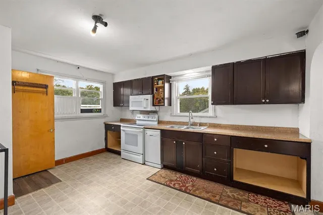 $119,900 | 312 East Ofallon Drive, Caseyville, IL 62232