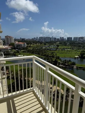 $3,325 | 19501 West Country Club Drive, Unit 1815, Aventura, FL 33180