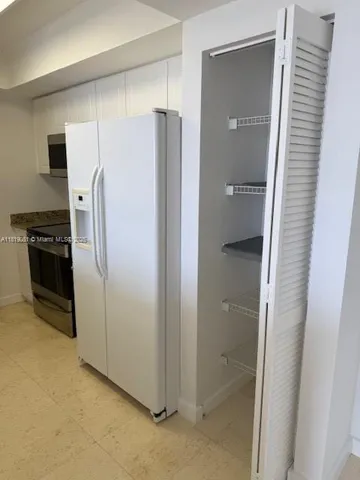 $3,325 | 19501 West Country Club Drive, Unit 1815, Aventura, FL 33180