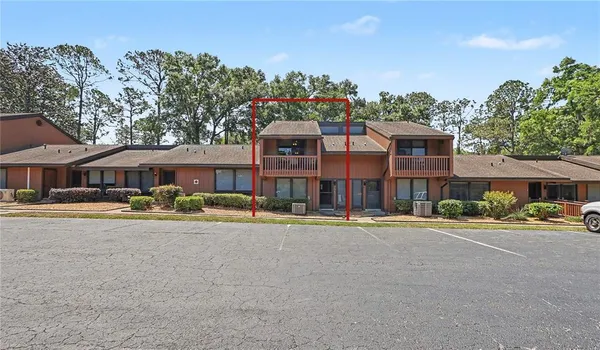 $235,000 | 19660 Southwest 83rd Place Road, Unit C16, Dunnellon, FL 34432