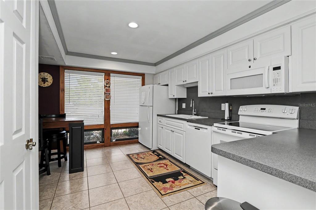 19660 Southwest 83rd Place Road, Unit C16 Dunnellon, FL 34432 - Photo 11 of 91