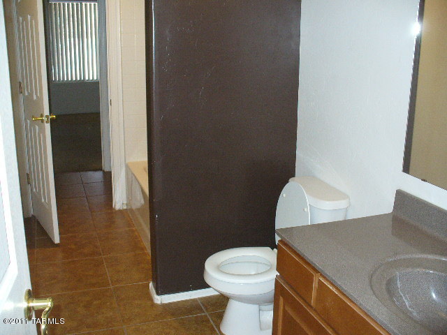 4341 Via Rio Azul South Tucson, AZ 85714 - Photo 7 of 8