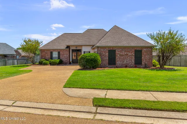 $320,000 | 1935 East Ridge Circle, Madison, MS 39110