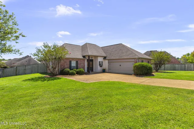 $320,000 | 1935 East Ridge Circle, Madison, MS 39110